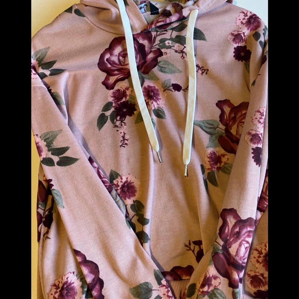 Women’s sweater